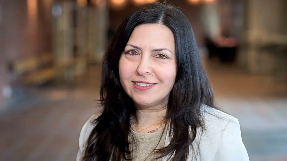 Porträtt av Haneen Farah. Foto.